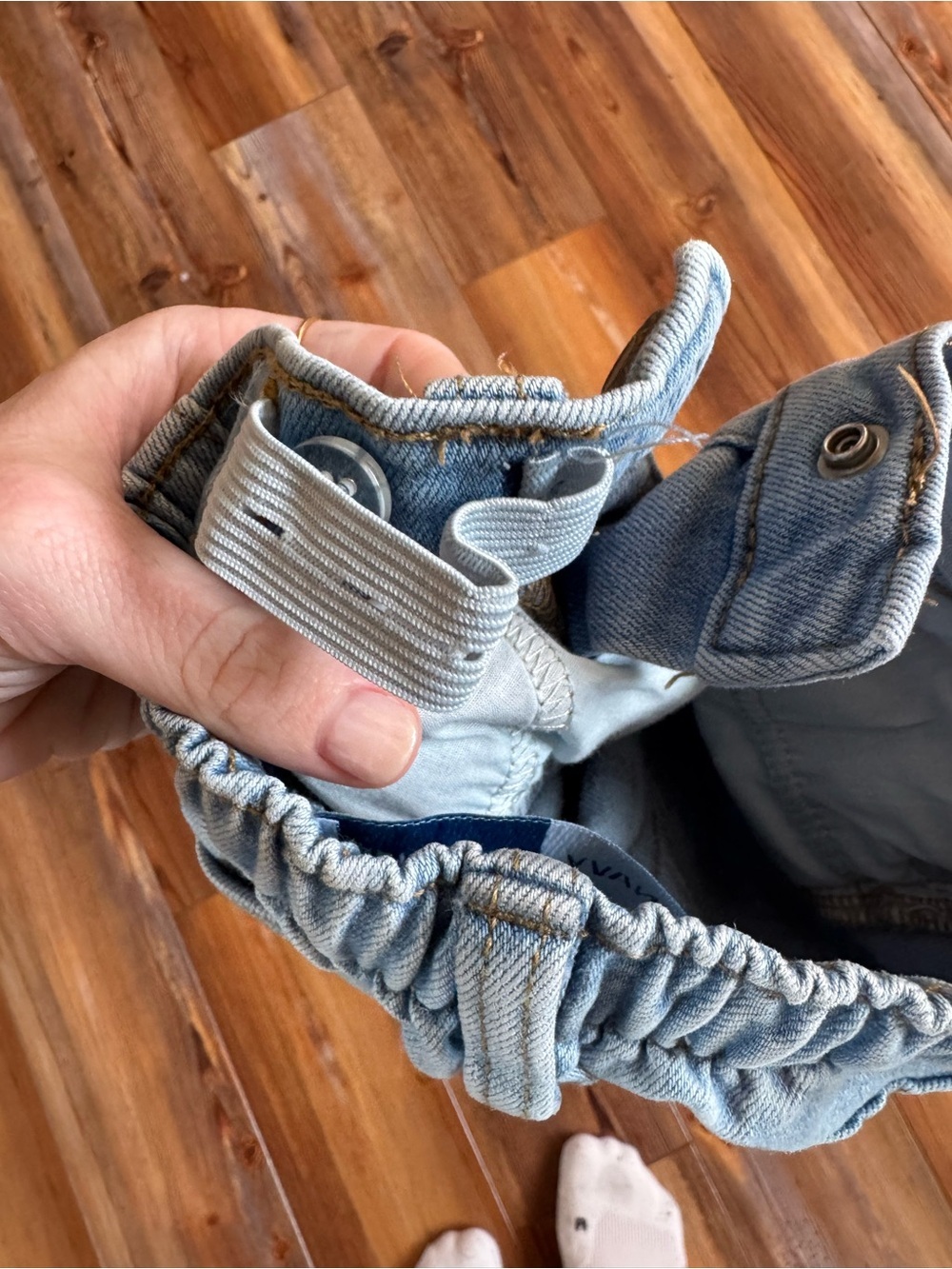12-18 M, Old Navy, Kids Light Blue Denim Jeans. Unisex - Picture 2 of 8